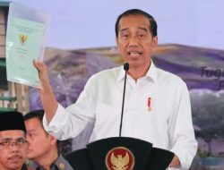 Presiden Jokowi Serahkan 3.000 Sertifikat PTSL di Kabupaten Bandung