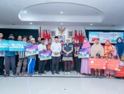 Bank DKI Distribusikan Bansos di Kepulauan Serib
