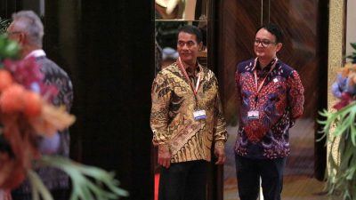 Mentan Amran Dampingi Presiden Jokowi Sambut Sejumlah Tamu Negara di Gala Dinner IAF