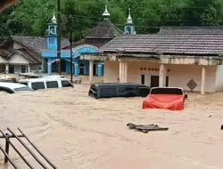 Aksi Peduli Mahasiswa Pelita Bangsa untuk Banjir Bandang Di Kabupaten Sukabumi