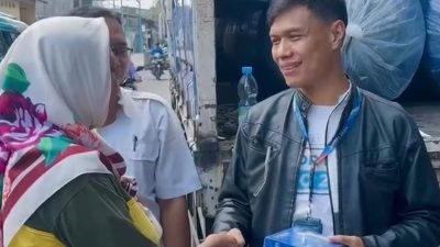 Tingkatkan Pelayanan, PAM JAYA Salurkan Bantuan Tandon Air di RW 10 Pademangan Timur