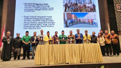 Ketum GP Ansor Dianugerahi Penghargaan Sehati Seperjalanan oleh KWI