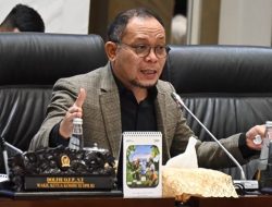 Hanif Dhakiri: QRIS Bukan Hanya Alat Pembayaran, Tapi Simbol Kedaulatan Digital Indonesia