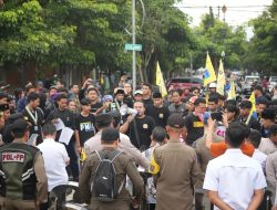 PC PMII Kota Sukabumi Geruduk Balai Kota, Evaluasi 100 Hari Kerja Ayep Zaki–Bobby Maulana