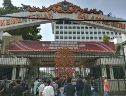 Pengangkatan Dirus Tirta Bhagasasi Dituding Cacat Hukum, Massa Inkastra Geruduk Kemendagri