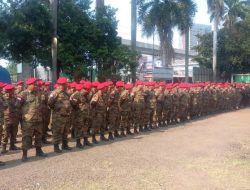 Pemerintah Ancam Cabut SK Ormas Pakai Atribut Mirip Aparat