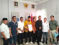 Masyarakat Mekarwangi Minta PT Bekasi Fajar Bangun Jalan Permanen ke Makam Mede