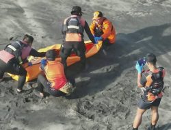 Nelayan Sukabumi Terseret Ombak Ditemukan Meninggal di Pantai Kongsi