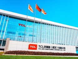 TCL Pamer Teknologi AC Udara Segar No.1 Dunia Lewat Kunjungan Pabrik Pintar di Wuhan