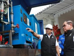 Penuhi Kebutuhan Air Bersih, PAM JAYA Kirim 10 Unit Mobil Tangki ke Warga Terdampak Bencana di Sumatera