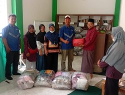 Visi Logistic, DMI Mekarjaya Kolaborasi dengan Masjid Nurul Iman Donasikan 52 Karung Pakaian Layak Pakai ke Aceh