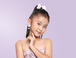 Bersinar Sejak Dini, Video Klip “Sisa Waktu Senja” Iva Deivanna Curi Perhatian Publik