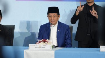 Menteri Agama Prof. Dr. H. Nasaruddin Umar, M.A. saat konferensi pers Sidang Isbat penetapan awal Zulhijjah 1447 H yang digelar di Kantor Kemenag Jl. MH. Thamrin Jakarta, Minggu (17/5/2026).