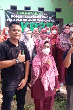 KP3B Gandeng Puskesmas Setu 1 Bikin Pengobatan Gratis di TPA Burangkeng