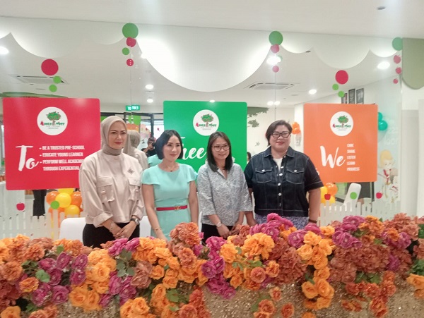 Apple Tree Pre-School Senayan hadir di Jakarta Selatan dengan daycare premium, sistem pengawasan CCTV ketat.