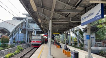 Stasiun Kereta Bekasi Timur.