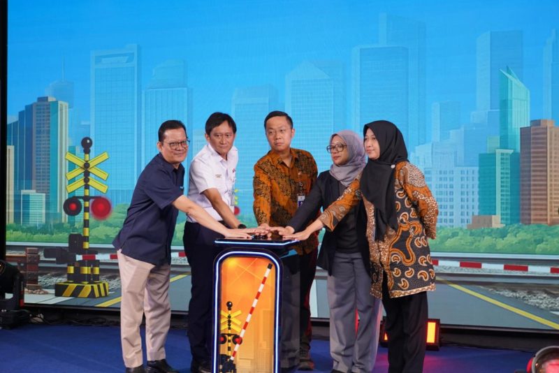 Kick Off Meeting Penanganan Perlintasan Sebidang di Ballroom Jakarta Railways Center, Jakarta, pada Selasa (5/5/2026).