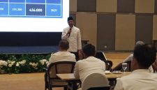 Menteri Sosial Saifullah Yusuf saat memberikan sambutan kepada peserta pelatihan Pengelolaan Barang Milik Negara 