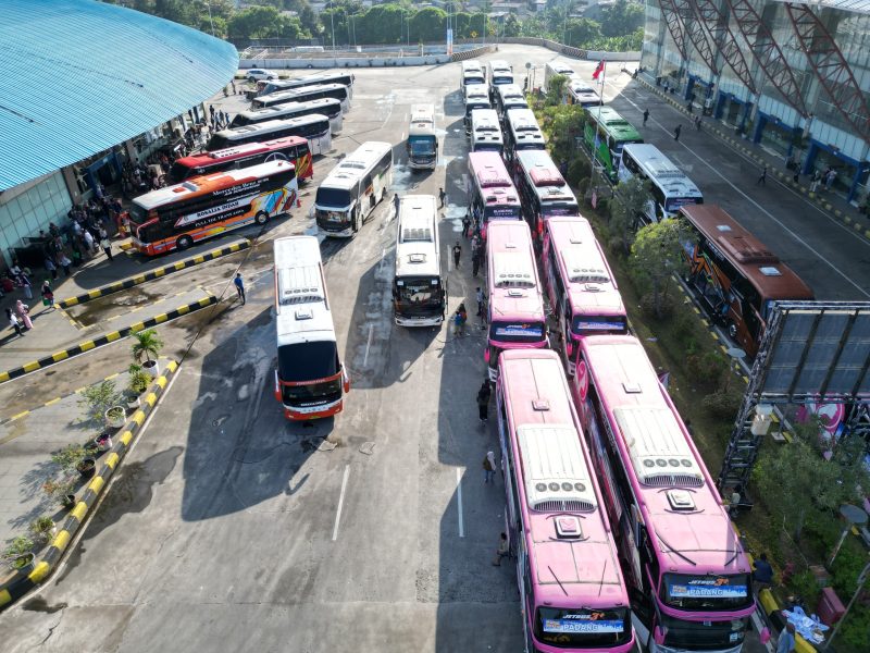 Aktivitas di salah satu terminal. 