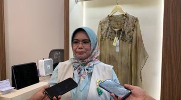 Ketua Umum Pengurus Pusat Ikatan Bidan Indonesia (PP IBI), Dr. Ade Jubaedah (Foto: dok. Mediakarya)