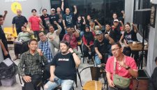 Komunitas 98 Garis Lucu menilai bahwa perjalanan reformasi hari ini mengalami kemunduran serius.