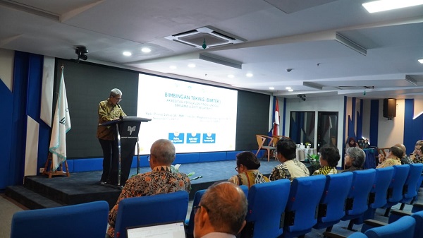 Rektor Iwa Garniwa sebtu ITPLN kejar akreditasi unggul dan pastikan lulusan siap kerja di sektor energi. (Foto: dok ITPLN)
