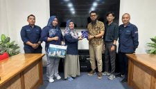 ITPLN melakukan benchmarking ke Telkom University dan ULBI Bandung untuk memperkuat kurikulum berbasis AI.