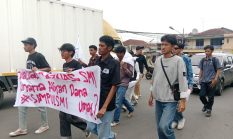 Aksi Damai SIMPUL Sukabumi Soroti Proyek RSB Bebeza yang Mangkrak