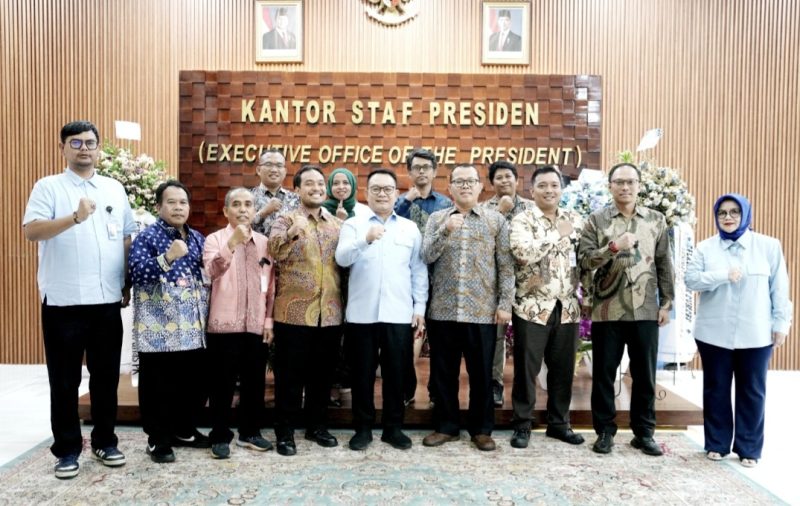 dosen dari berbagai kampus melakukan audiensi dan diskusi dengan Kepala Staf Kepresidenan, Dudung Abdurachman