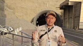 Kepala Badan Perlindungan Konsumen Nasional (BPKN), Prof. Muhammad Mufti Mubarok saat di terowongan Mina. 
