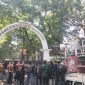 Aksi unjuk rasa untuk merespons krisis moral pemerintahan, dugaan jual beli jabatan, serta pengondisian proyek di lingkungan Pemerintah Kota Bandung, pada Selasa (25/5/2026).