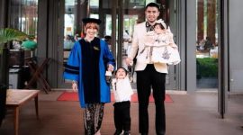 Tasya Revina membuktikan konsistensi dengan sukses menjalankan peran sebagai CEO, ibu, dan meraih gelar magister di usia muda. (Foto: Ist)