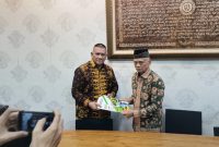 Konflik pengelolaan Universitas Batanghari Jambi masih berlanjut meski putusan Mahkamah Agung telah inkracht.