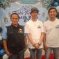 Rijal Sudrajat, Kepsek SMPN 4 Tambun Selatan  (kiri) Ketua panitia pelaksana, Hernanda (tengah) inisiator acara temu kangen,  Remo Santoso (kanan) Foto: dok. Mediakarya