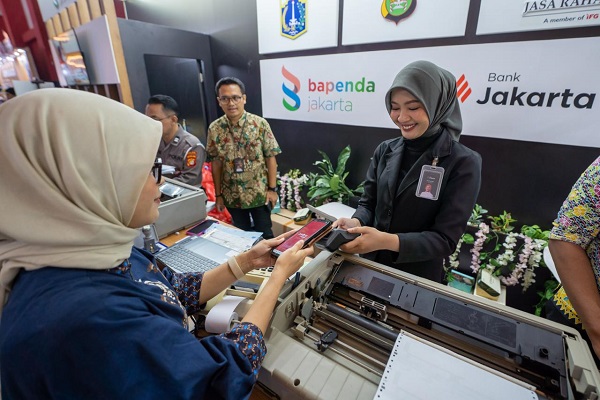 Bank Jakarta bersama Bapenda DKI Jakarta menghadirkan layanan pembayaran Pajak Kendaraan Bermotor di Jakarta Fair 2026.