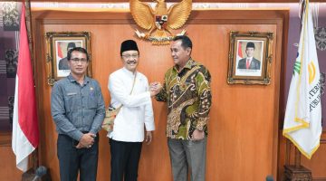 Wakil Bupati Nias Selatan Yusuf Nache bersama Mensos RI