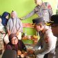 Kapolres Metro Bekasi Kota Kombes Pol Kusumo Wahyu saat mengemuka keluarga korban kecelakaan 