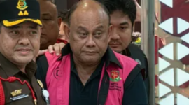 Eks Kepala BGN Dadan Hindayana saat ditahan Kejagung