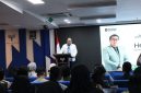 Direktur Utama PLN EMI, Henri Firdaus saat menjadi pembicara di EMI Sustainability Campus Talk yang digelar di Institut Teknologi PLN (IT PLN), Selasa (23/6/2026).