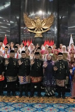 HUT Jakarta ke 499, Gubernur Pramono Beberkan Keberhasilan di Depan DPRD
