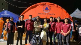 Kegiatan kemanusiaan dengan menyalurkan bantuan kepada warga terdampak kebakaran di kawasan Jiung, Kemayoran, Jakarta Pusat, pada Senin (9/6/2026).