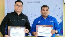 Direksi Marketing & Sales Transvision, Brando Tengdom bersama dengan Direktur Komersial ION Network, Ricky Simanjuntak.