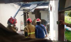 Kebakaran Lahap Sebuah Rumah Di Bekasi, Seorang Lansia Tewas
