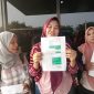 Korban penipuan sembako murah saat melapor ke Polres Metro Bekasi Kota 