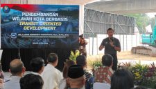 Menko Bidang Infrastruktur dan Pembangunan Kewilayahan RI, Agus Harimurti Yudhoyono saat datang ke kota Bekasi