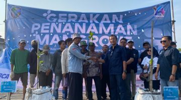 Usia 14 Tahun, IWO Mengisi Kegiatan Dengan Tanam Ribuan Mangrove