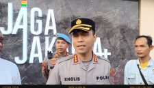 Kapolres Metro Bekasi Kota Kombes Pol Putu Kholis Aryana