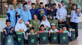 Kodam Jaya menggelar Senyum Jayakarta ke-2 dengan mengajak anak yatim mengunjungi PT Indofood dan AEON Mall Deltamas. 