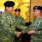 Pangkogabwilhan II Marsdya TNI Muzafar menerima kenaikan pangkat bersama 105 Perwira Tinggi TNI di Mabes TNI. 