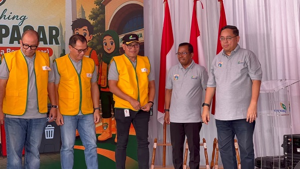 Perumda Pasar Jaya meluncurkan Gerakan Bersama Bersih Pasar (GEBER) dan menyiapkan 146 pasar untuk menerapkan pemilahan sampah dari sumber menjelang pembatasan pengiriman sampah ke Bantargebang.